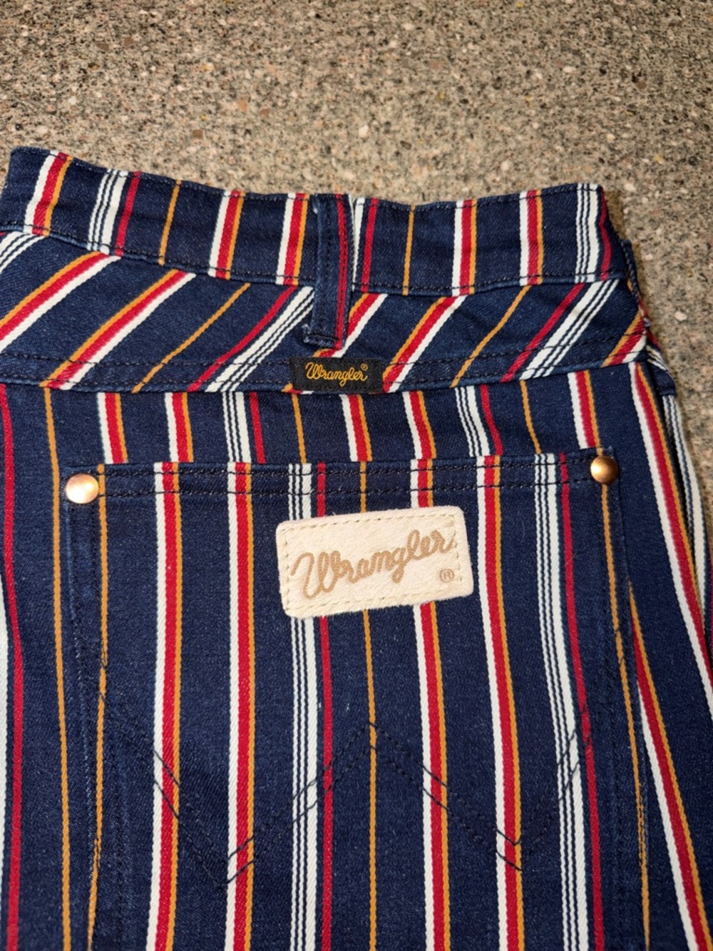 Wrangler Lainey Wilson Striped Jeans Pants - Picture 2 of 4